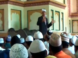 सुप्रीम कोर्ट के वकील ने मुसलमानों को दी हथियारों के लाइसेंस लेने की ट्रेनिंग सुप्रीम कोर्ट के वकील ने मुसलमानों को दी हथियारों के लाइसेंस लेने की ट्रेनिंग
