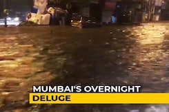 Video: Road To Mumbai Airport Flooded, Drivers Struggle To Avoid Potholes Video: Road To Mumbai Airport Flooded, Drivers Struggle To Avoid Potholes