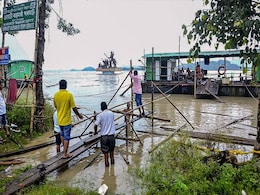 Flood Situation Remains Grim In Assam, Over 4 Lakh People In 9 Districts Affected Flood Situation Remains Grim In Assam, Over 4 Lakh People In 9 Districts Affected