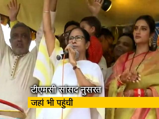 रथ यात्रा के मौके पर इस्कॉन मंदिर में ममता बनर्जी ने की पूजा