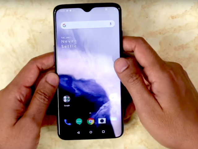 OnePlus 7 Mirror Blue Edition Unboxing – So What's New?