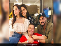 ऋषि कपूर से मिलने पहुंचे अर्जुन कपूर और मलाइका अरोड़ा, Photo हुईं वायरल ऋषि कपूर से मिलने पहुंचे अर्जुन कपूर और मलाइका अरोड़ा, Photo हुईं वायरल