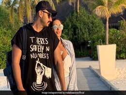 From Malaika Arora To Trolls Who Call Her 'Desperate' For Dating Younger Arjun Kapoor: 'Take A Flying...' From Malaika Arora To Trolls Who Call Her 'Desperate' For Dating Younger Arjun Kapoor: 'Take A Flying...'