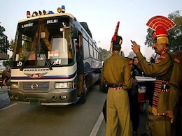 After Trains, Pakistan Suspends <i>'Dosti'</i> Bus Service Between Lahore, Delhi After Trains, Pakistan Suspends <i>'Dosti'</i> Bus Service Between Lahore, Delhi