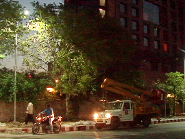 Well-Lit Street In Saket Helps Women Feel Safe, Thanks To Roshan Dilli
