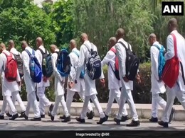 Heads Shaved, 150 UP Medical Students March On Road On Seniors' Orders Heads Shaved, 150 UP Medical Students March On Road On Seniors' Orders
