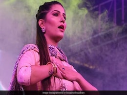 सपना चौधरी ने स्टेज पर डांस से मचाया तहलका, बार-बार देखा जा रहा है धांसू Video सपना चौधरी ने स्टेज पर डांस से मचाया तहलका, बार-बार देखा जा रहा है धांसू Video