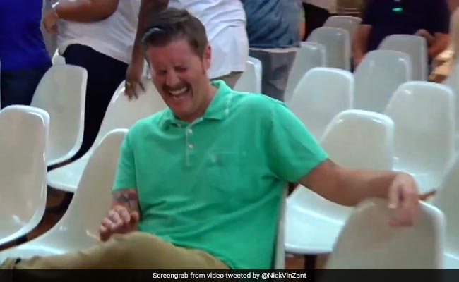 Meet #greenshirtguy Who Laughs Hysterically At Anti-Immigration Protester