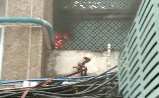 AIIMS Fire Updates: दिल्ली के AIIMS में लगी आग