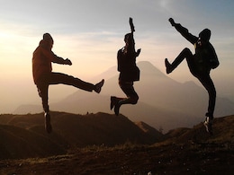 Friendship Day 2020: अंतरराष्ट्रीय मित्रता दिवस पर दोस्तों को भेजें ये मैसेज और विश करें Happy Friendship Day Friendship Day 2020: अंतरराष्ट्रीय मित्रता दिवस पर दोस्तों को भेजें ये मैसेज और विश करें Happy Friendship Day