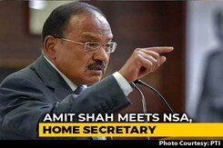 Amit Shah In A Huddle With Intelligence Chiefs As Tension Rises In J&K Amit Shah In A Huddle With Intelligence Chiefs As Tension Rises In J&K