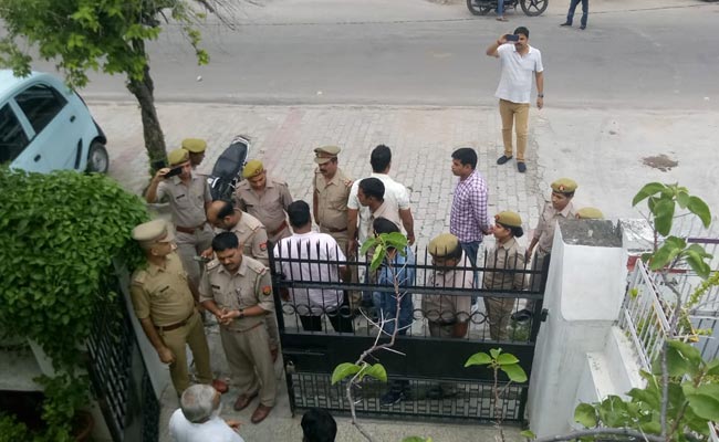 Lucknow Cops Stall Magsaysay Award Winner's Kashmir Protest Plan, Second Time In A Week