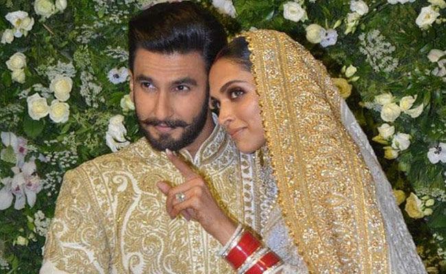 Internet Thinks Deepika Padukone's Cryptic Message To Ranveer Singh Is A Subtle Hint At Pregnancy