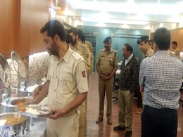 15 अगस्त तक घाटी में ही रहेंगे PM के सबसे भरोसेमंद 'लेफ्टिनेंट' अजित डोभाल 15 अगस्त तक घाटी में ही रहेंगे PM के सबसे भरोसेमंद 'लेफ्टिनेंट' अजित डोभाल