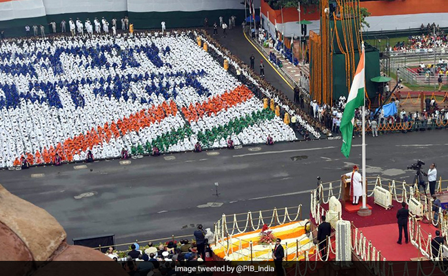 Girl Students Make "New India" Formation In Front Of PM Modi At Red Fort