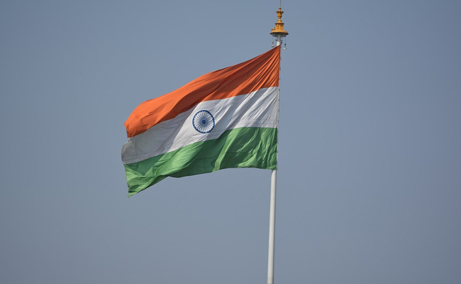 स्वतंत्रता दिवस 2019: Independence Day पर अपने व्हाट्सऐप और फेसबुक पर लगाएं 15 अगस्त के ये खास स्टेटस