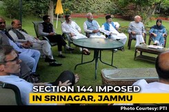 Ex-Chief Ministers Under House Arrest Amid J&K Lockdown Ex-Chief Ministers Under House Arrest Amid J&K Lockdown