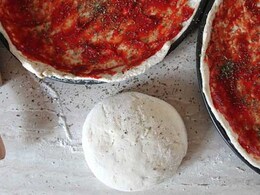 5 Pizza Sauce Options To Make Pizza At Home
