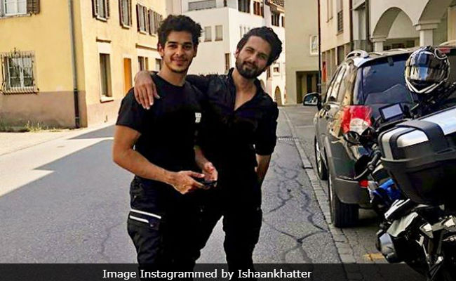 Pic: The One With Shahid Kapoor And Ishaan Khatter's 'Ultimate Photobomb' Moment