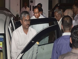 INX मीडिया केस: CBI ने रात में नहीं, आज सुबह तीन घंटे की चिदंबरम से पूछताछ INX मीडिया केस: CBI ने रात में नहीं, आज सुबह तीन घंटे की चिदंबरम से पूछताछ