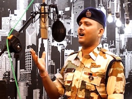 Watch: ITBP Soldier Sings "<i>Sandese Aate Hain</i>", Wins Kiren Rijiju's Praise Watch: ITBP Soldier Sings "<i>Sandese Aate Hain</i>", Wins Kiren Rijiju's Praise
