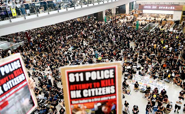 Hong Kong Airport Cancels All Flights For Today As Protesters Swarm