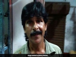 Why Noushad, A Cloth Vendor, Is Winning Hearts In Flood-Hit Kerala Why Noushad, A Cloth Vendor, Is Winning Hearts In Flood-Hit Kerala