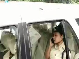 VIDEO: बाहुबली विधायक अनंत सिंह को लेने कोर्ट पहुंचीं पुलिस अधिकारी, गाड़ी पर लगा था MP का स्टिकर, उठे सवाल VIDEO: बाहुबली विधायक अनंत सिंह को लेने कोर्ट पहुंचीं पुलिस अधिकारी, गाड़ी पर लगा था MP का स्टिकर, उठे सवाल