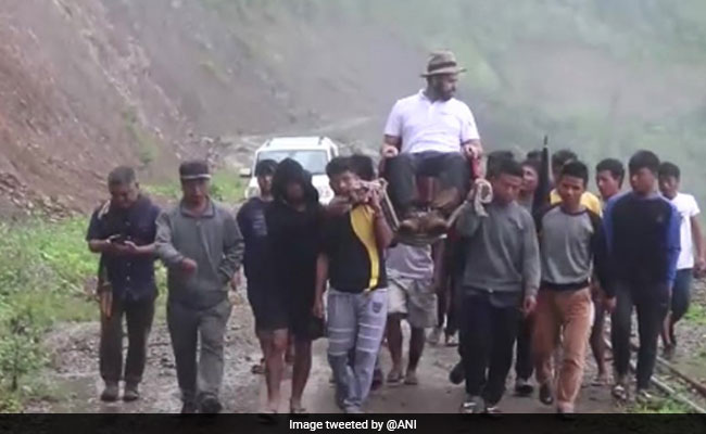 Mizoram Villagers Give Palanquin Ride To Government Officer