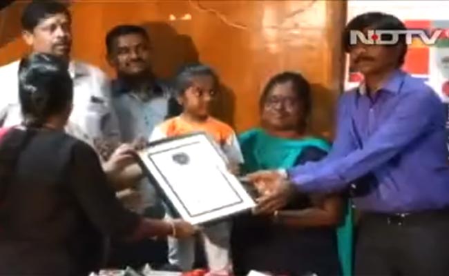 चार साल की बच्ची ने बनाया वर्ल्ड रिकॉर्ड, झंडे देखकर बताए देश के नाम और साथ ही...