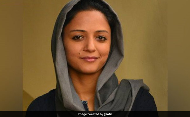 Left-Liberal Ecosystem Criticises Government For...: Ex JNU Student Shehla Rashid