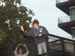Shah Rukh Khan's 'Mannat' Inspected Over Coastal Rules Violation Complaint Shah Rukh Khan's 'Mannat' Inspected Over Coastal Rules Violation Complaint