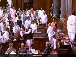 Kashmir Special Status Under Article 370 Ends "At Once":  10 Points Kashmir Special Status Under Article 370 Ends "At Once":  10 Points