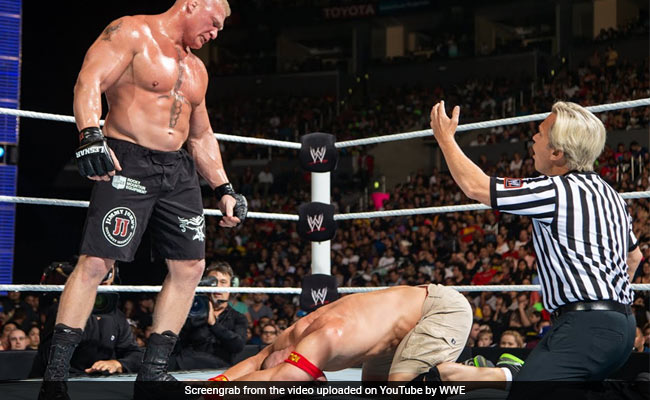 WWE में जब ब्रॉक लेसनर ने की क्रूरता की हदें पार, जॉन सीना को इतना पीटा कि रोने लगे लोग... देखें VIDEO