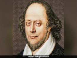 "Unworthy Of Honour": Shashi Tharoor Tweets His Morphed Shakespeare Pic "Unworthy Of Honour": Shashi Tharoor Tweets His Morphed Shakespeare Pic