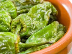 Indian Cooking Tips: How To Make Bharwan Mirchi At Home (Watch Video) Indian Cooking Tips: How To Make Bharwan Mirchi At Home (Watch Video)