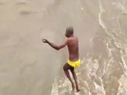 Karnataka 60-Year-Old Jumps Into Swollen River, Emerges 2 Days Later Karnataka 60-Year-Old Jumps Into Swollen River, Emerges 2 Days Later