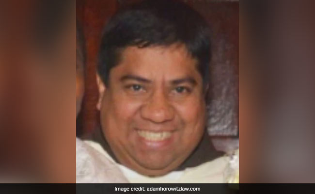 US Catholic Priest Caressed Girl's Knee During Confession, She Testifies