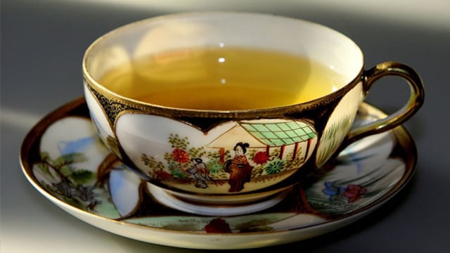 Air pollution: Honey and warm water can help in improving lung health