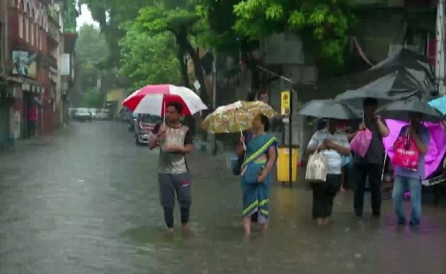 Kolkata Battered By Heavy Rain For Second Day, Flights Affected