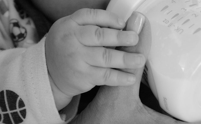 7 Baby Feeders To Use When Feeding Your Little One