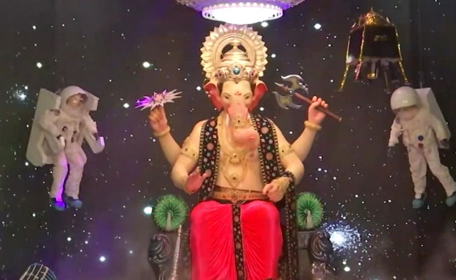 Ganesh Chaturthi: Watch First Look Of Mumbai's Lalbaugcha Raja On Chandrayaan-2 Theme