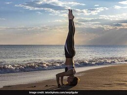 याददाश्त, एकाग्रता, ब्लड सर्कुलेशन बेहतर करने में असरदार है शीर्षासन, सिरदर्द और तनाव से भी दिलाता है राहत याददाश्त, एकाग्रता, ब्लड सर्कुलेशन बेहतर करने में असरदार है शीर्षासन, सिरदर्द और तनाव से भी दिलाता है राहत