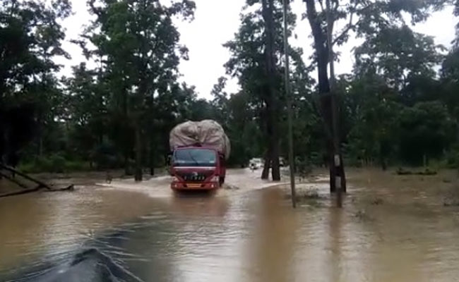 Weather Highlights: Heavy Rain, Flood In Parts Of Maharashtra; 3 Kerala Districts On 'Red Alert'