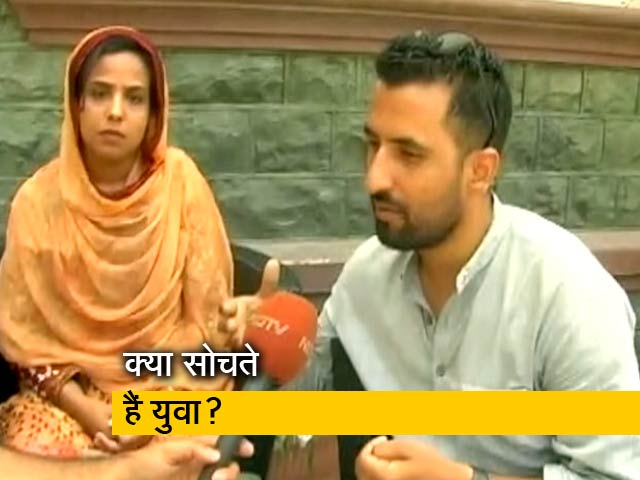 ग्राउंड रिपोर्ट : कश्मीर पर सरकार के बड़े फ़ैसले के बाद क्या सोचते हैं वहां के युवा?