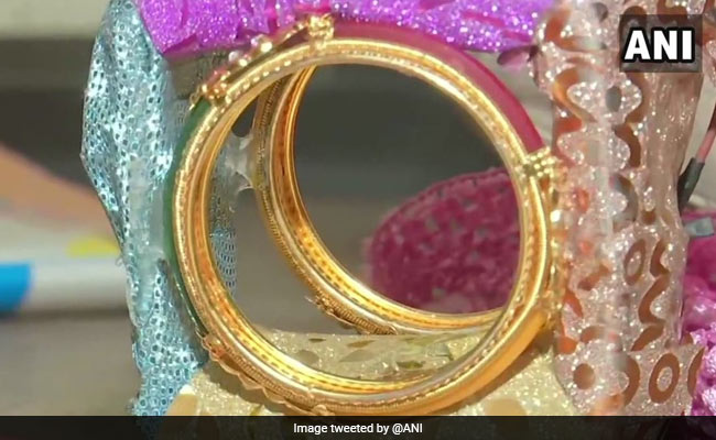 2 Hyderabad Men Invent "Smart Bangle" For Women Safety. It Sends Shock Signals