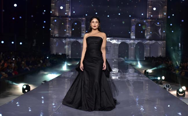 Lakme Fashion Week 2019 Finale: Black Magic Woman Kareena Kapoor Closes Fashion Gala With A Bang