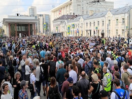 Hundreds Of Russians Protest, Demand Free Elections Hundreds Of Russians Protest, Demand Free Elections