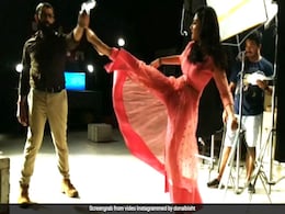 इस शख्स ने तानी बंदूक, तो लोहे की रॉड लेकर टूट पड़ी ये एक्ट्रेस, देखें Video इस शख्स ने तानी बंदूक, तो लोहे की रॉड लेकर टूट पड़ी ये एक्ट्रेस, देखें Video