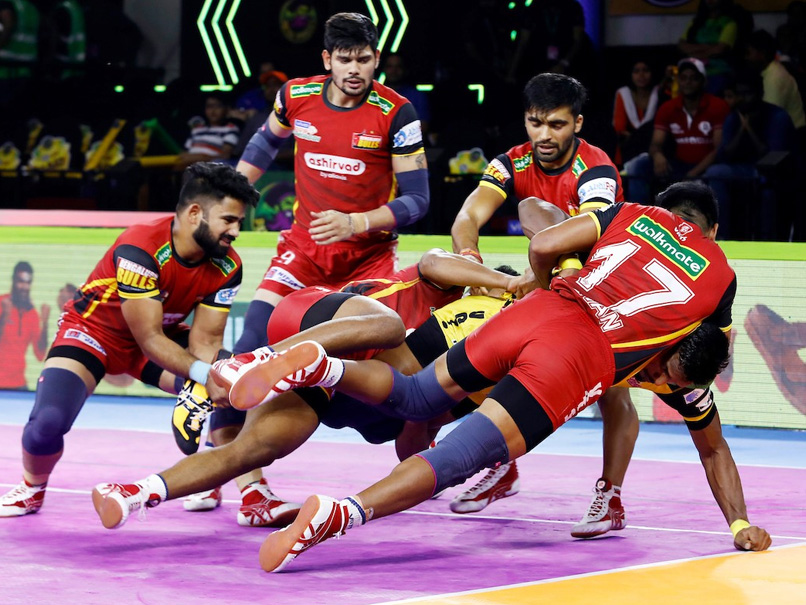 PKL 7: Bengaluru Bulls Beat Telugu Titans 47-26